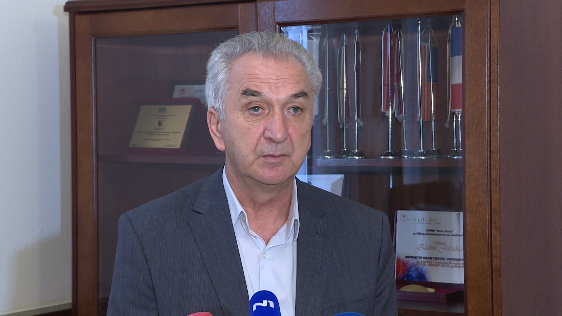 SA-TRGOVSKA PROTEST SA PKG-ADS(20190729-161246639).00_01_48_22.Still004