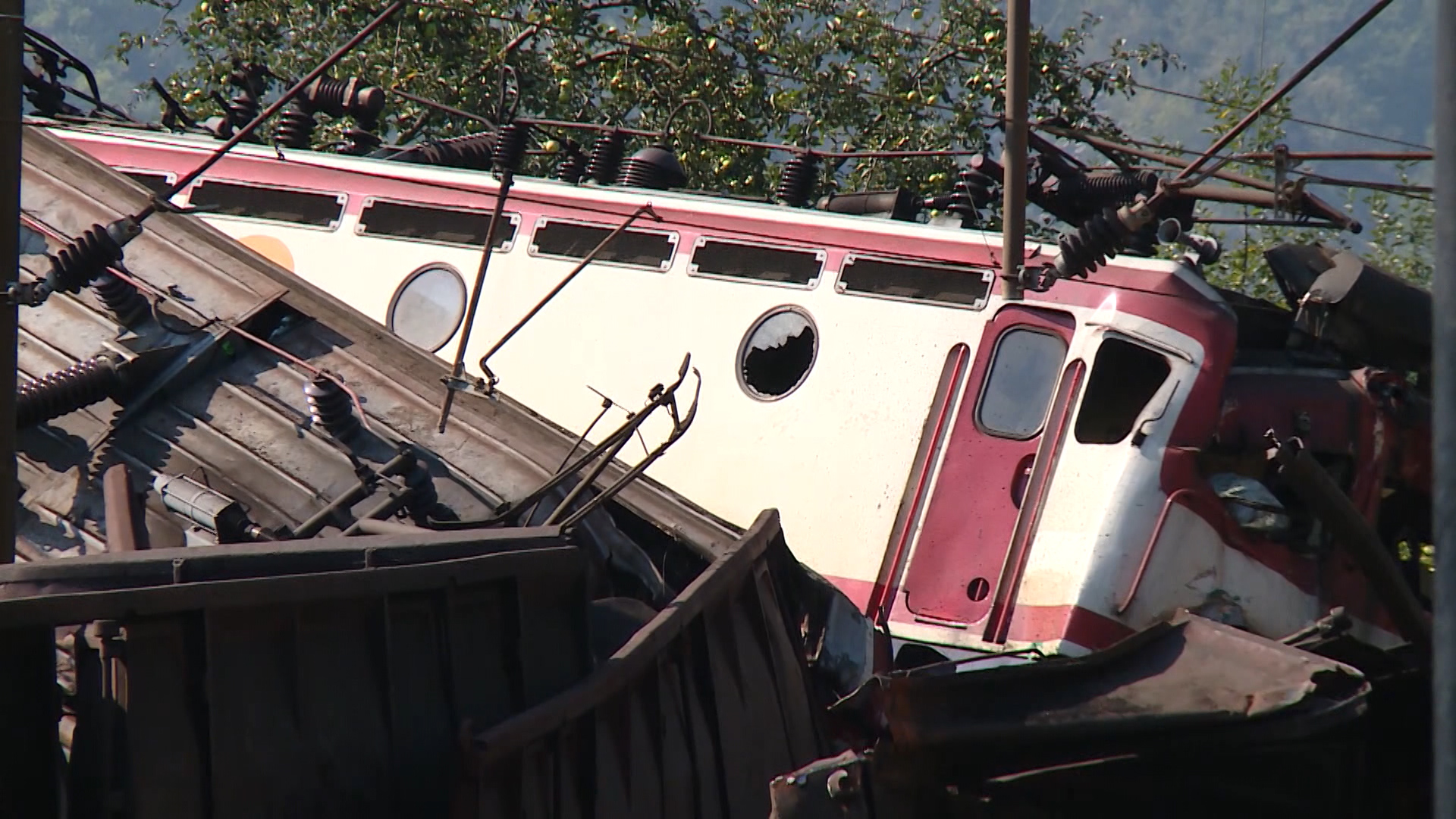 SA-UMJETNICI PKG-ANM-1(20180822-173628973).00_01_49_06.Still002