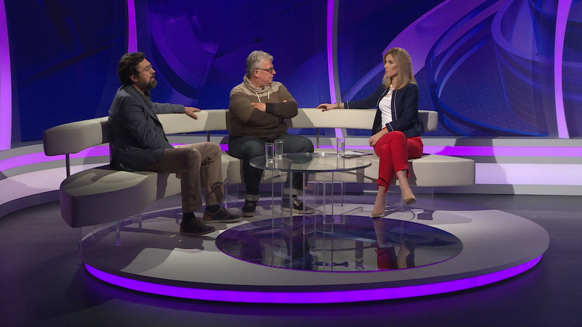 SA-VECERNJI STUDIO-050619-01.00_02_33_24.Still001