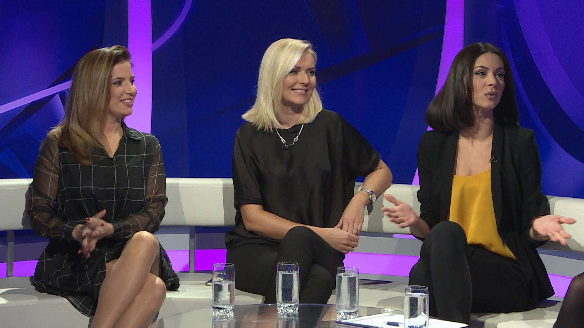 SA-VECERNJI STUDIO-090119-01(20190109-120333502).00_01_17_06.Still001