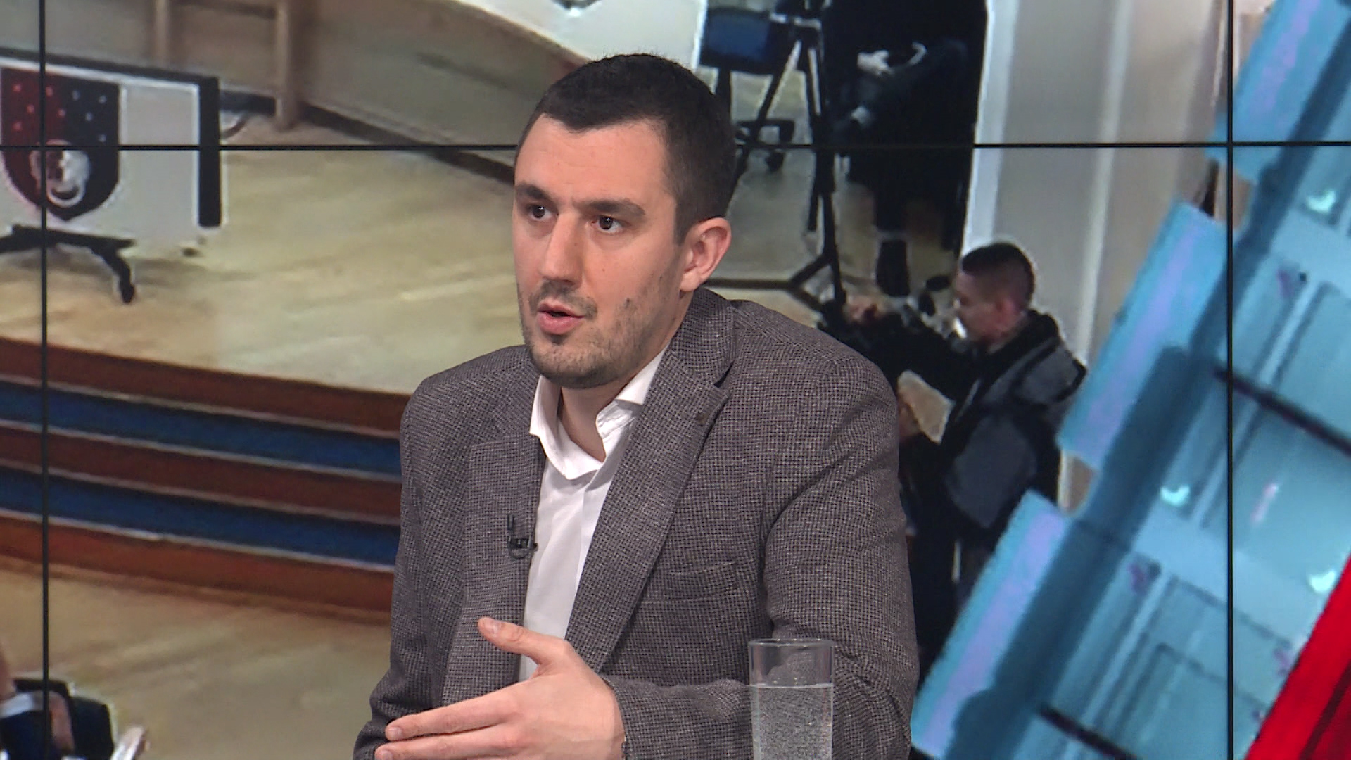 sa-vibor handzic-clf-170120.Still001