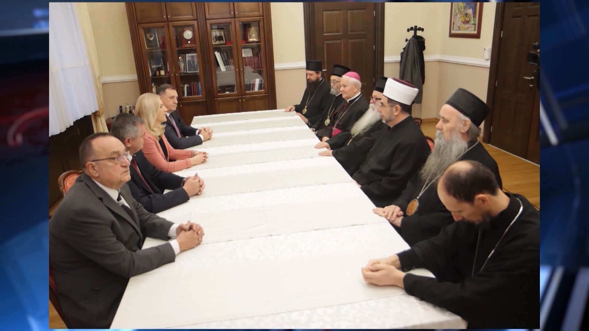 SA-VJERSKE ZAJEDNICE PKG-SNM-1(20191230-172510301).00_00_10_07.Still001