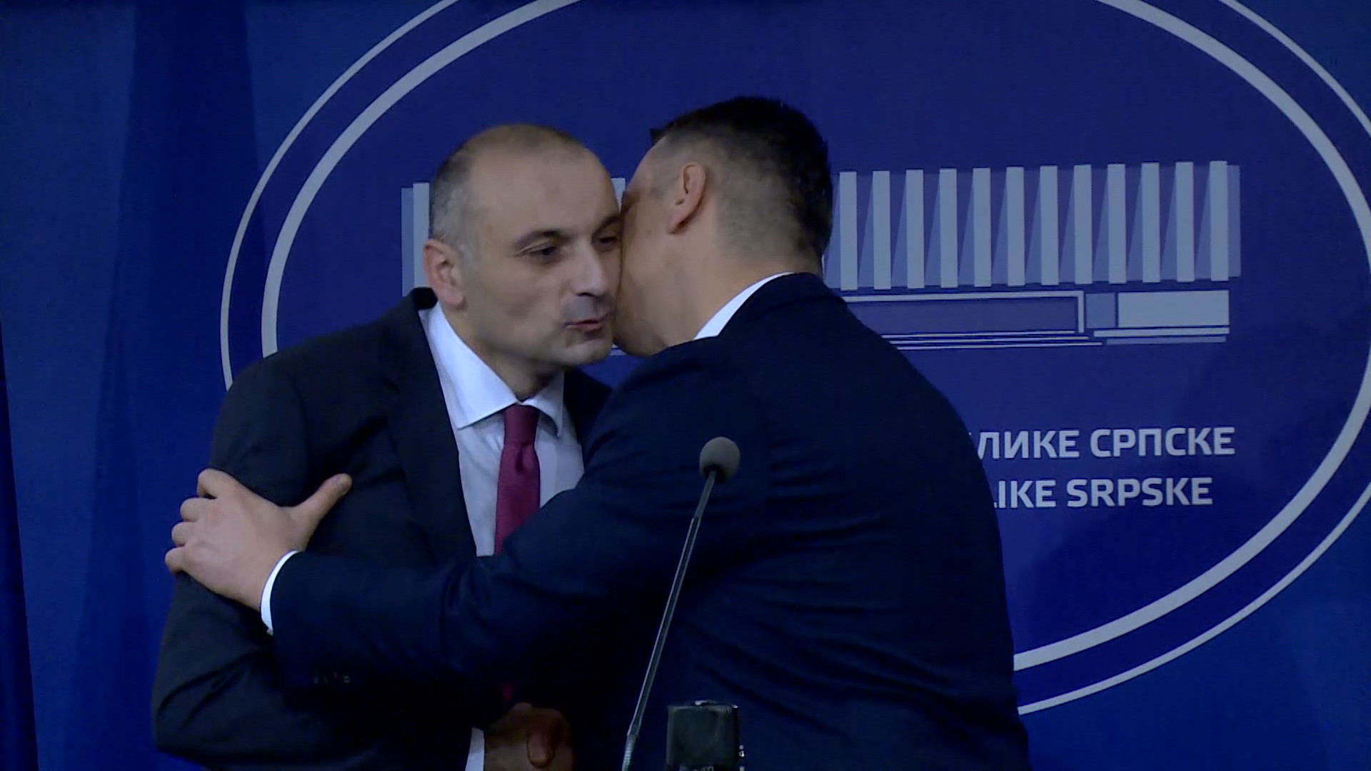 sa-vo banjac nesic poljupci-web-snm(20201201-102427463).mxf.00_00_07_17.Still001