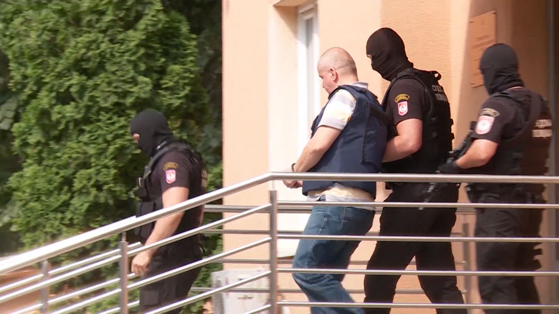 SA-VODA ZAGADJENA PKG-ALT-1(20190704-182353767).00_00_20_21.Still006