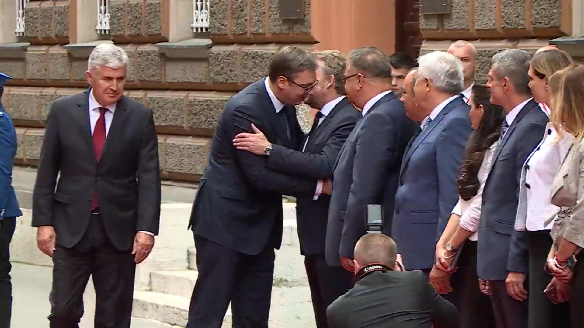 sa-vucic docek inserti 3-iva.Still002