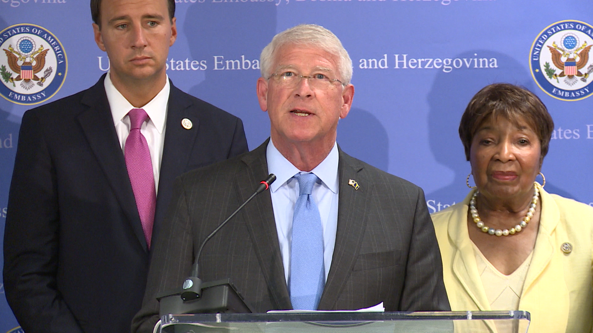 SA-WICKER PRESS DU-ESM-1(20180703-164302900).00_00_56_08.Still001