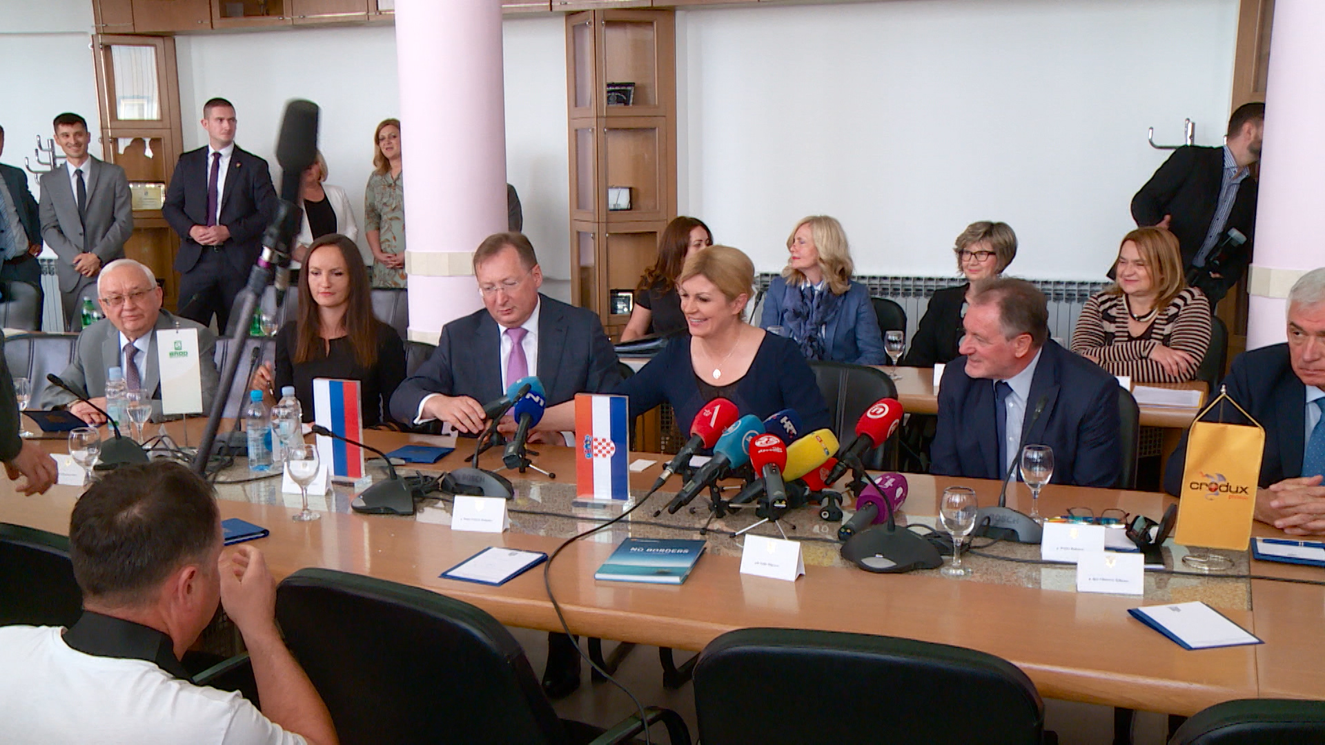 SA-ZAKON O GASU PKG-ADS(20190527-181126442).00_00_25_02.Still002