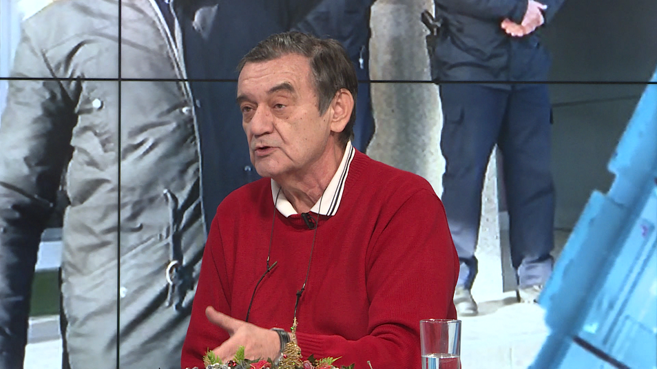 sa-zarko papic-clf-281218.18_17_40_09.Still003