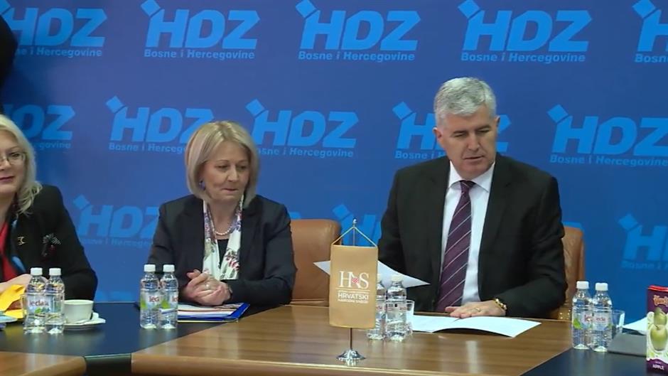 sa-zenica dron-tas(20170418-142137736).Still019