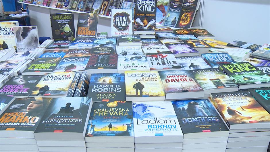 SA-ZIMSKI SALON KNJIGE PKG-ADG-1(20161214-151250322).Still003