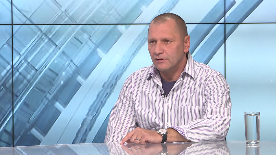 sa-zlatko miletic-clf.17_31_01_07.Still001