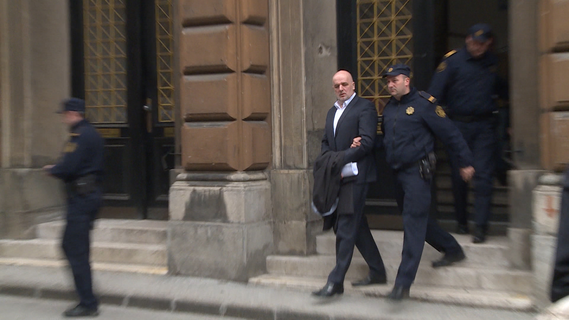 SA-ZUKIC IZJASNJENJE PKG-ADS-1(20170417-164012028).Still001