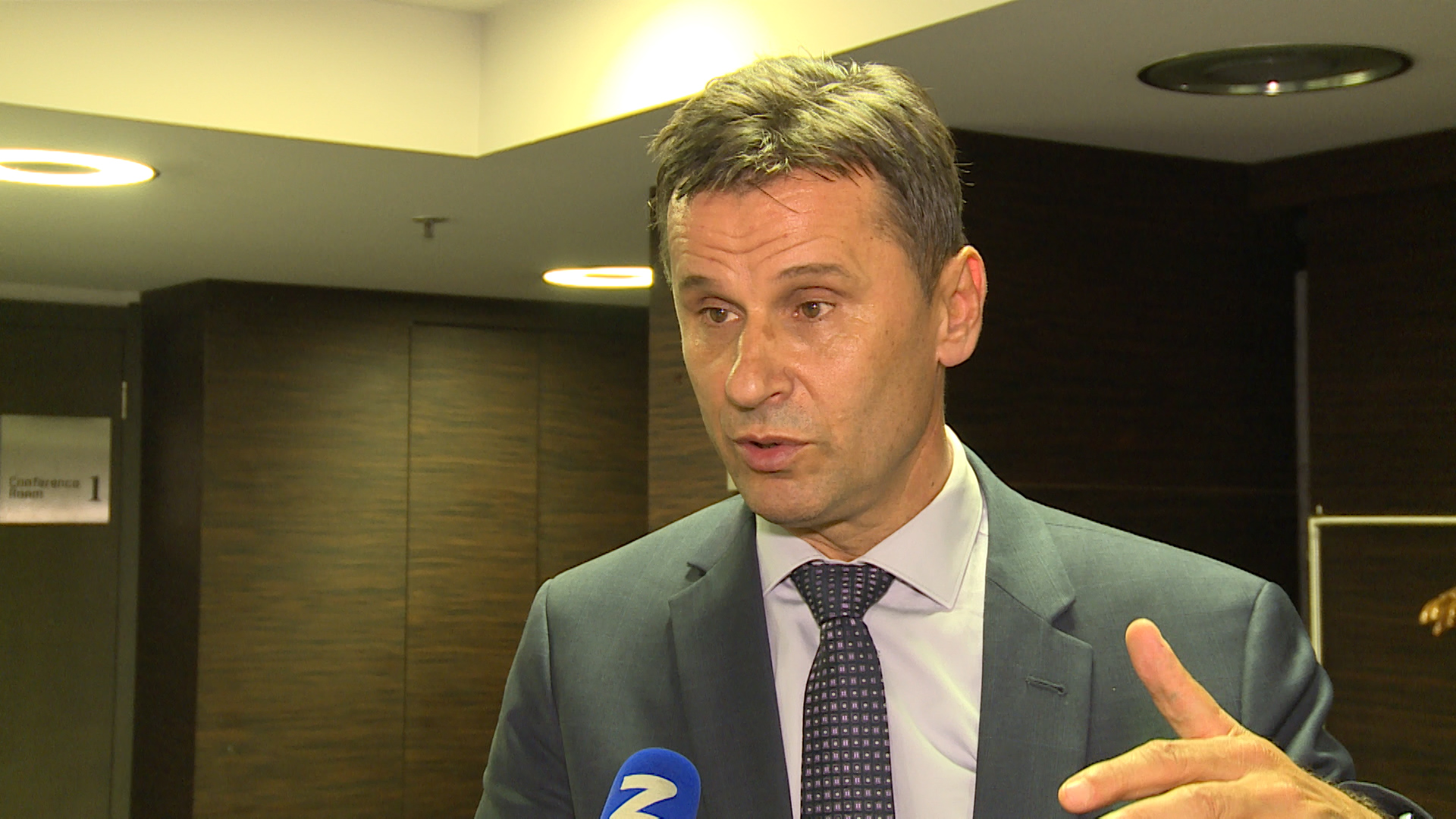 sa-zvizdic novalic sda-miv(20170616-190936445).Still005