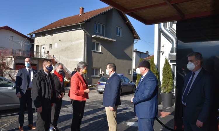 sastanak_Cikotic_Johanson