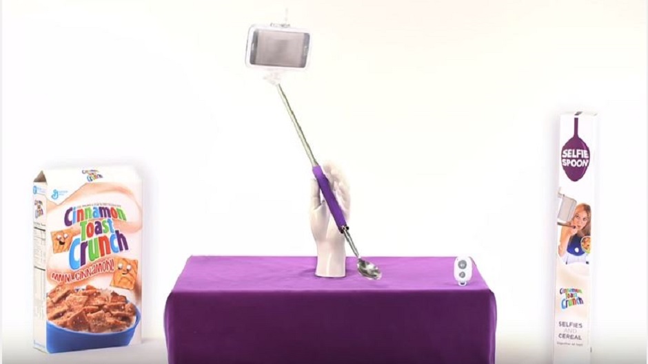 selfie-spoon