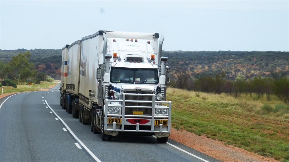 semi-trailers-534577_1920