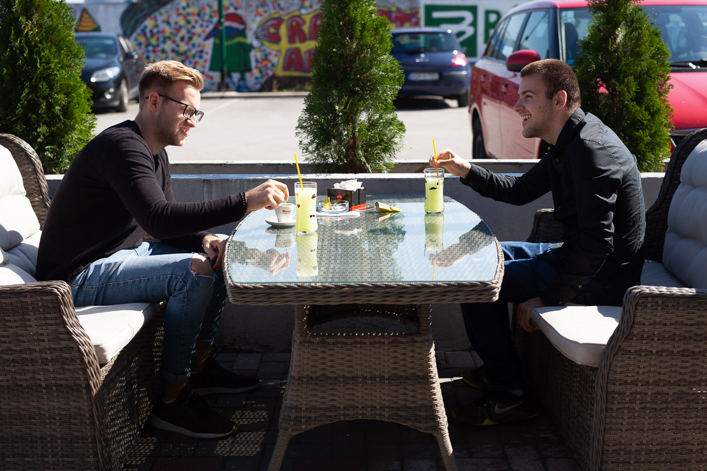 Senad i Nihad na kafi