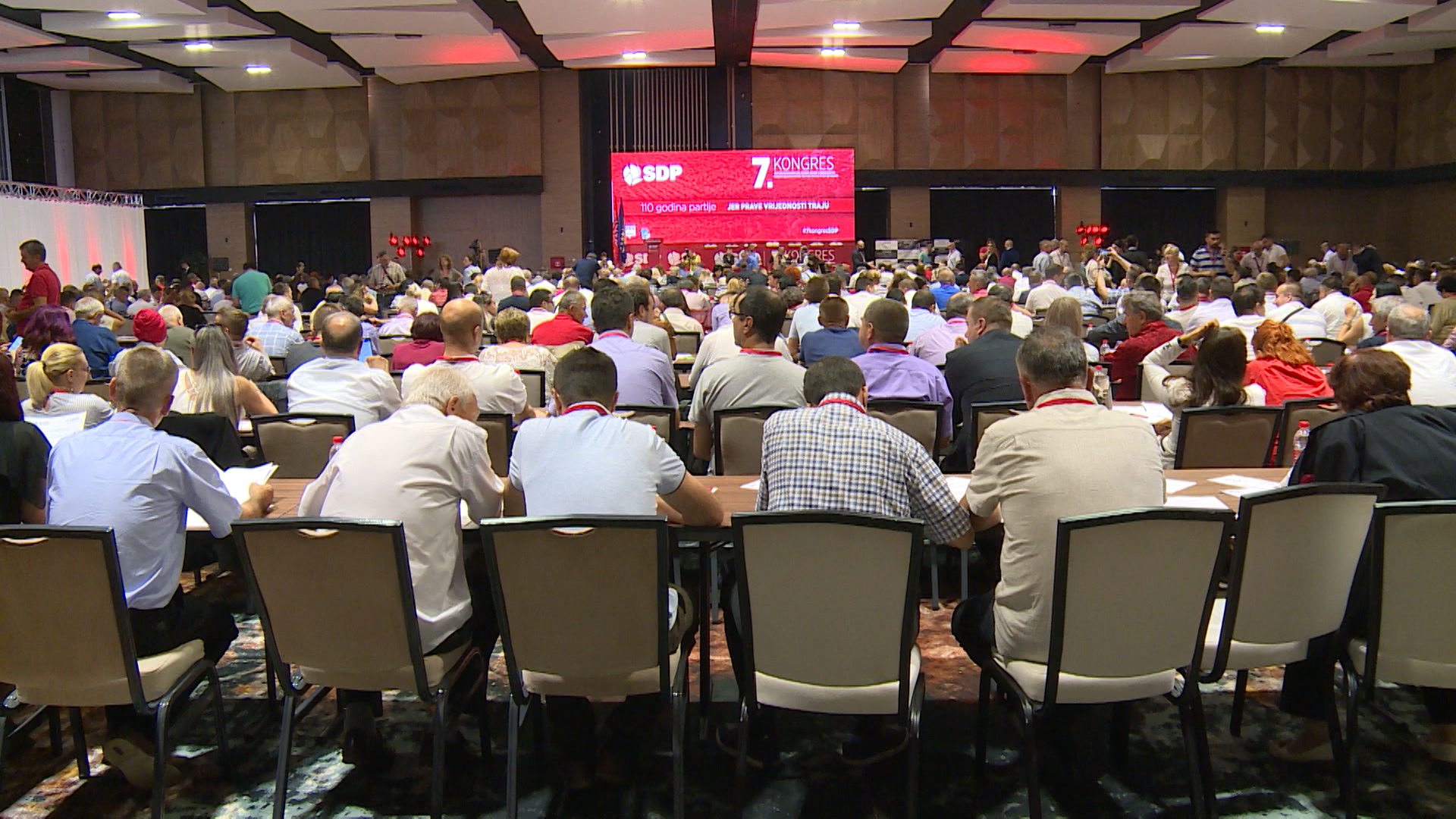 Sequence 01.00_00_14_05.Still004