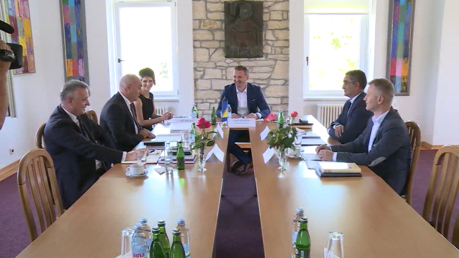 Sequence 01.00_00_14_12.Still007