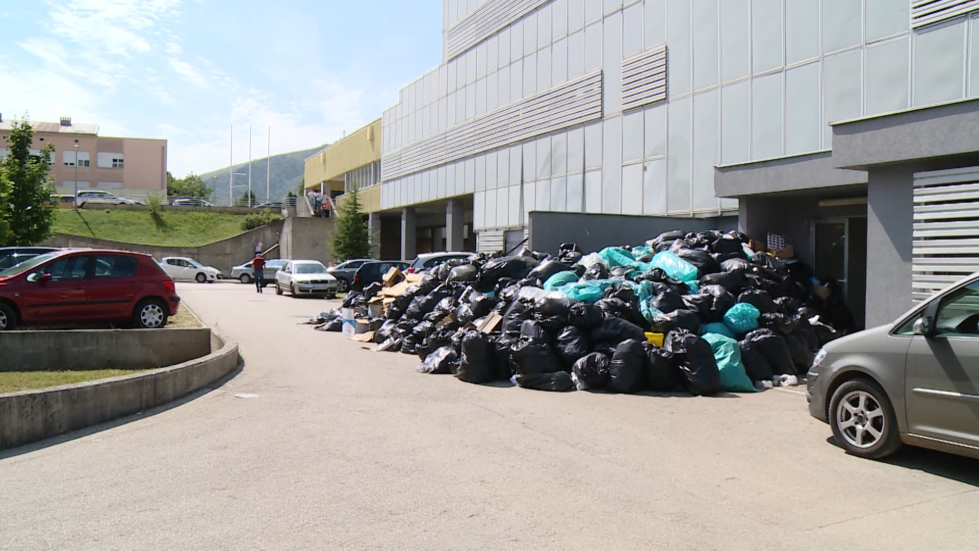 Sequence 01.00_00_44_03.Still004