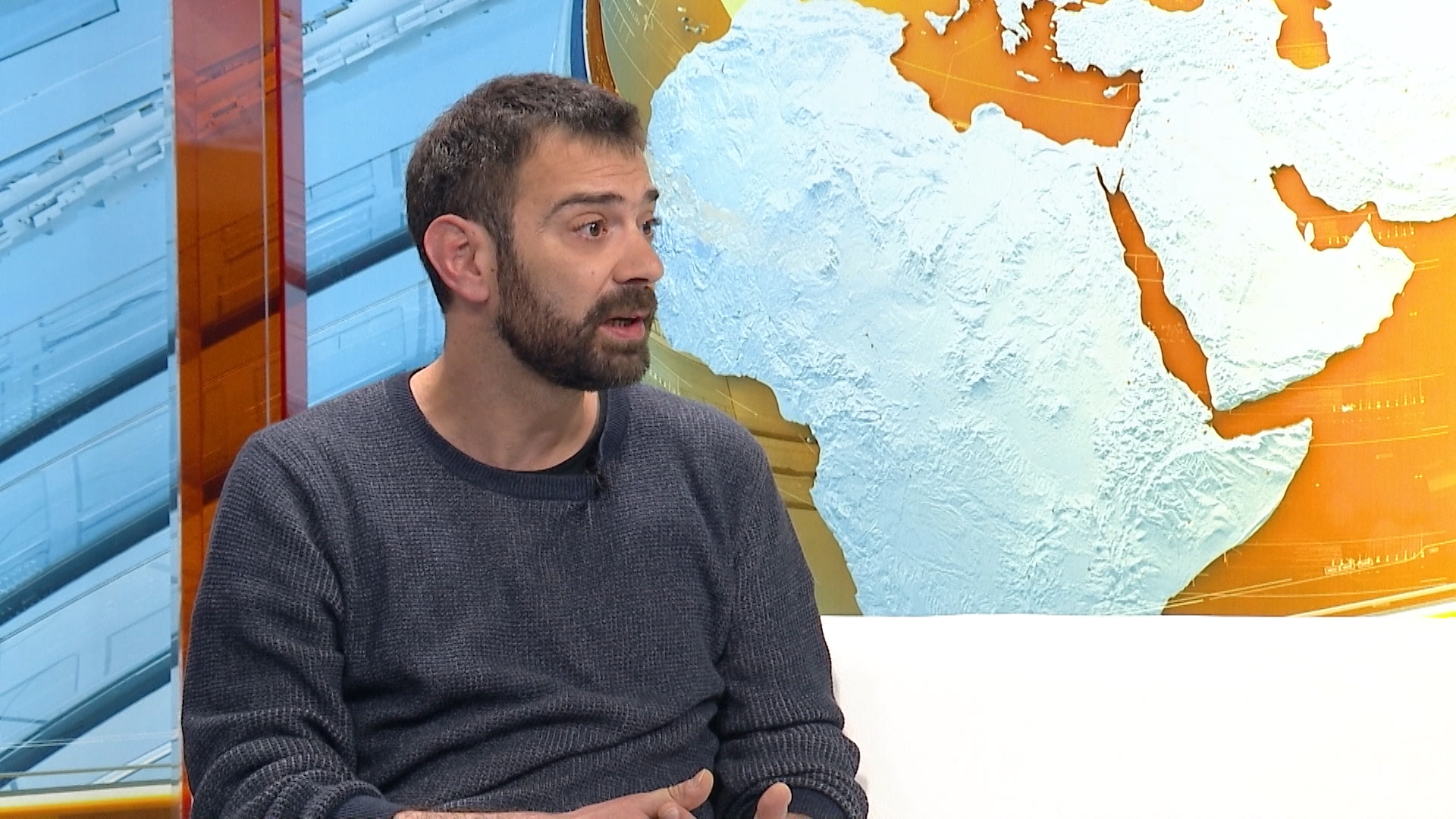 Sequence 01.00_00_58_06.Still003