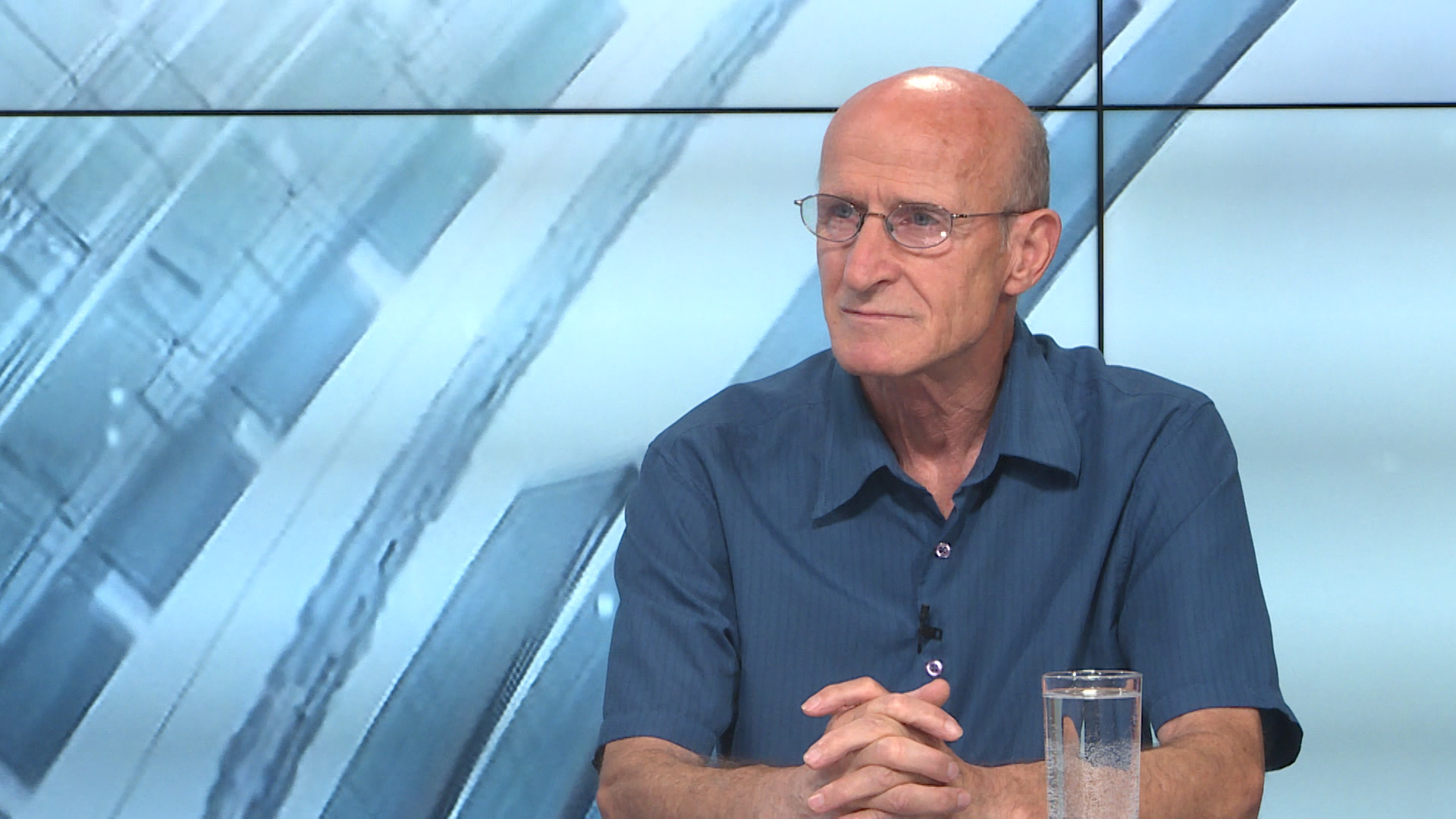 Sequence 01.00_01_02_15.Still007