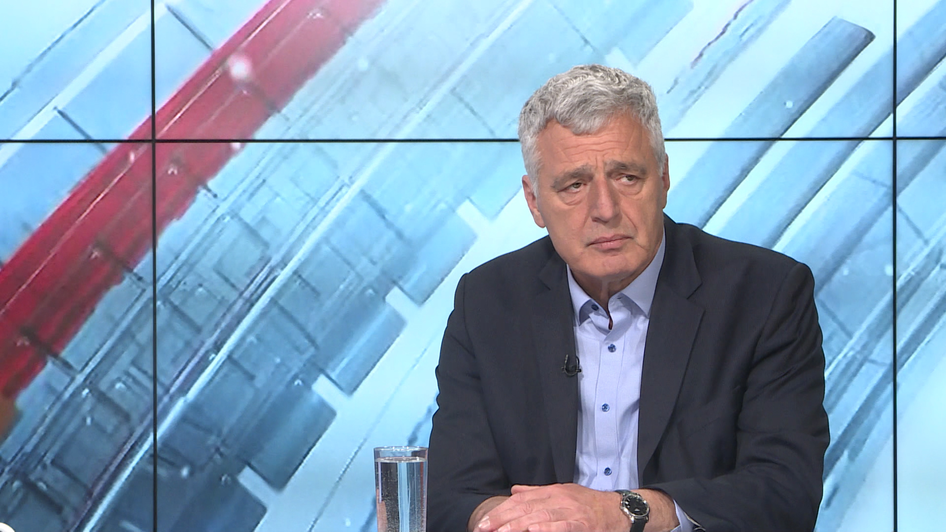 Sequence 01.00_01_07_10.Still001