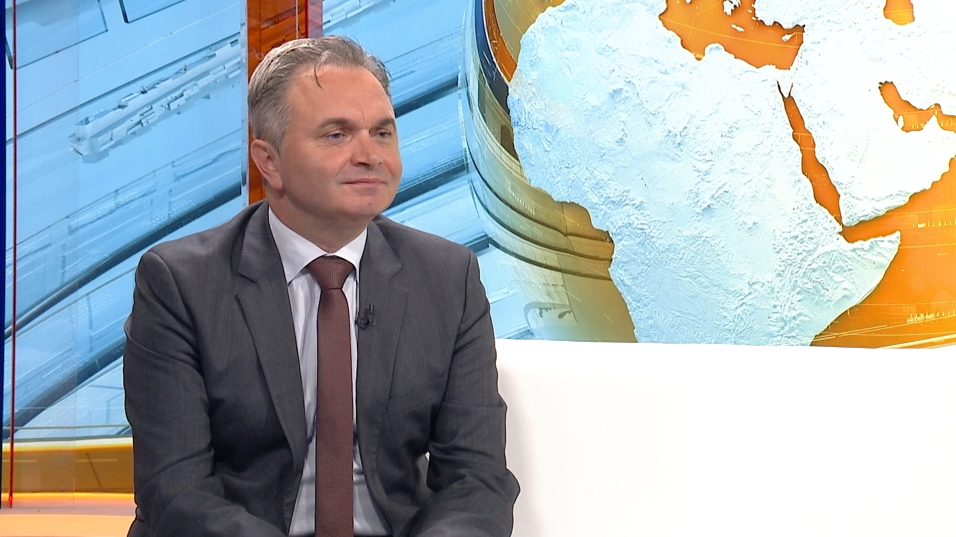 Sequence 01.00_01_09_08.Still011