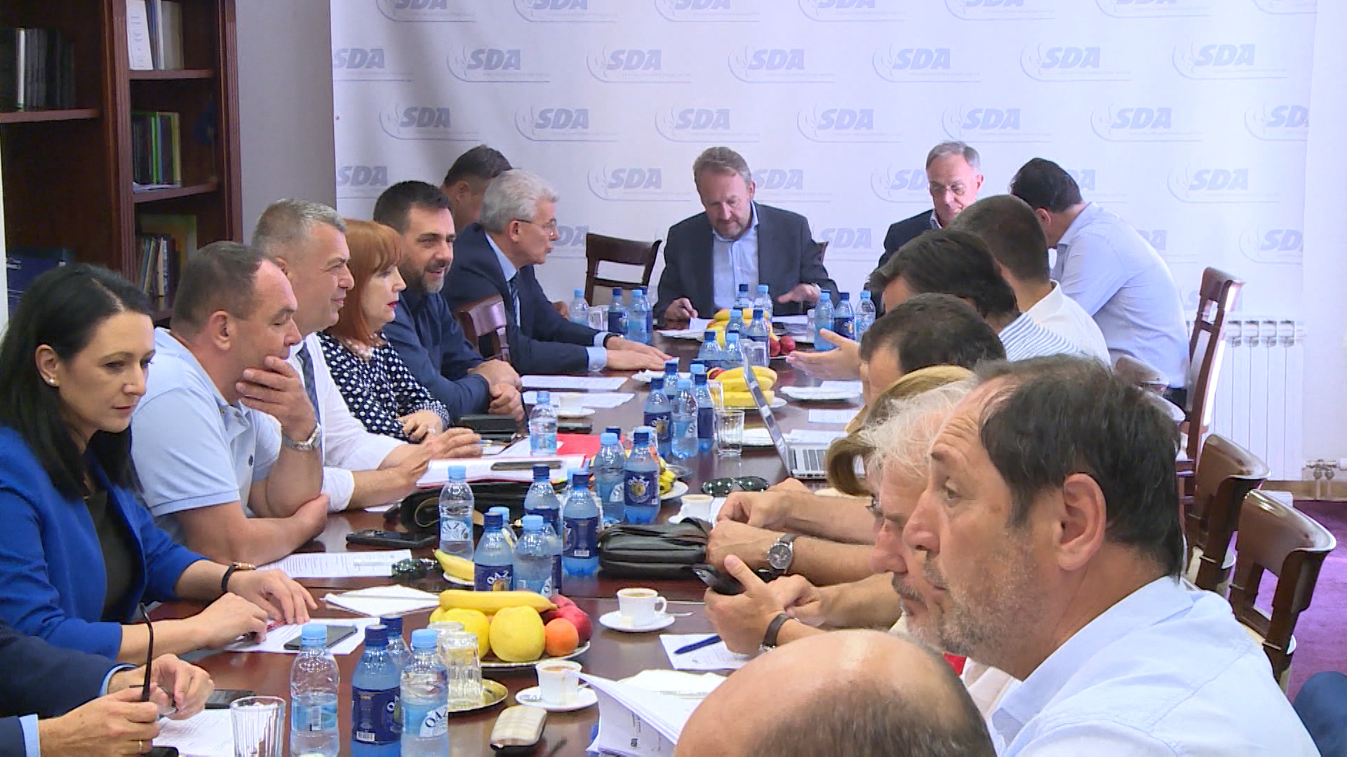 Sequence 01.00_02_31_16.Still003