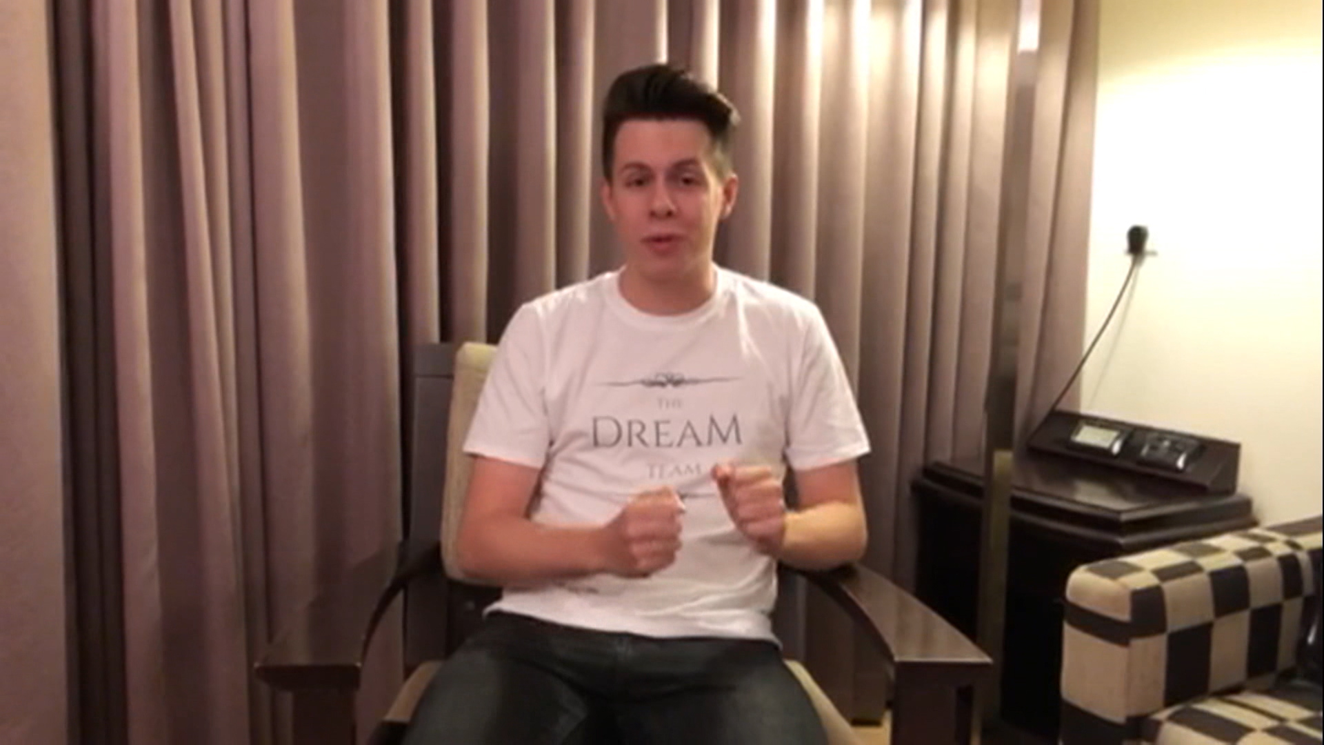 Sequence 01.00_02_32_19.Still006