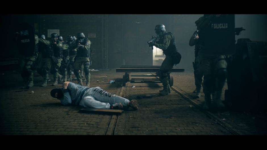 Sequence 01.00_03_26_35.Still005