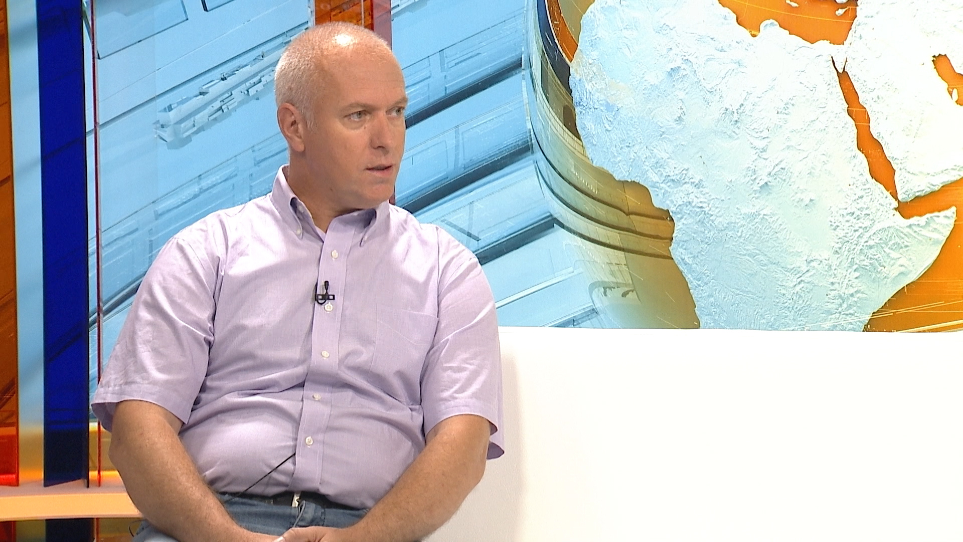 Sequence 01.00_03_53_19.Still004