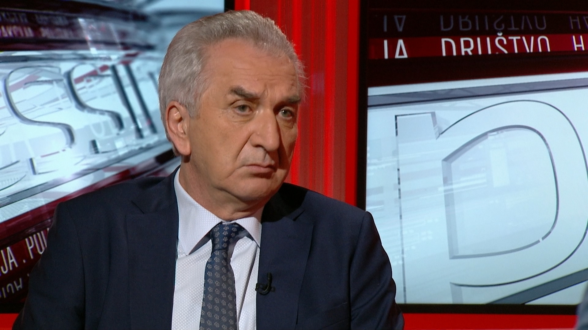 Sequence 01.00_03_54_09.Still010