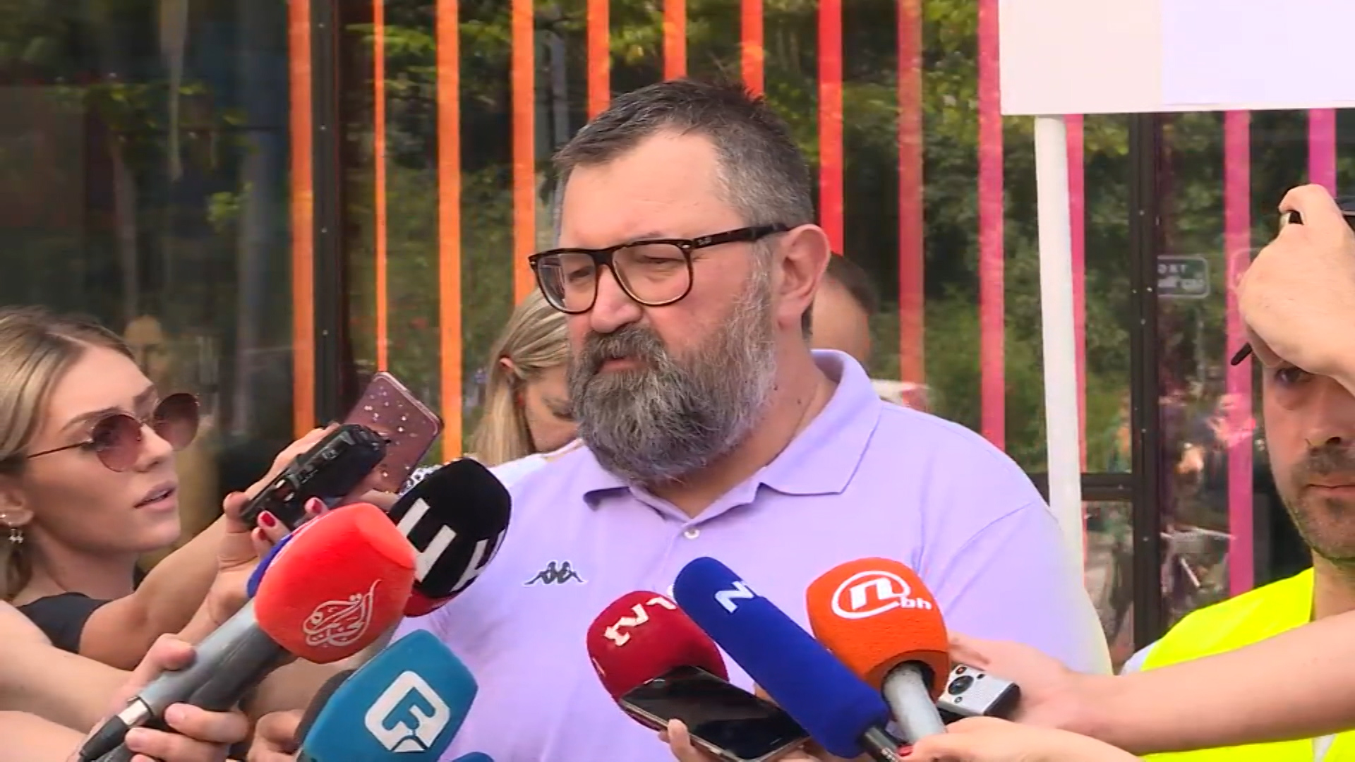 Sequence 01.00_04_12_22.Still007