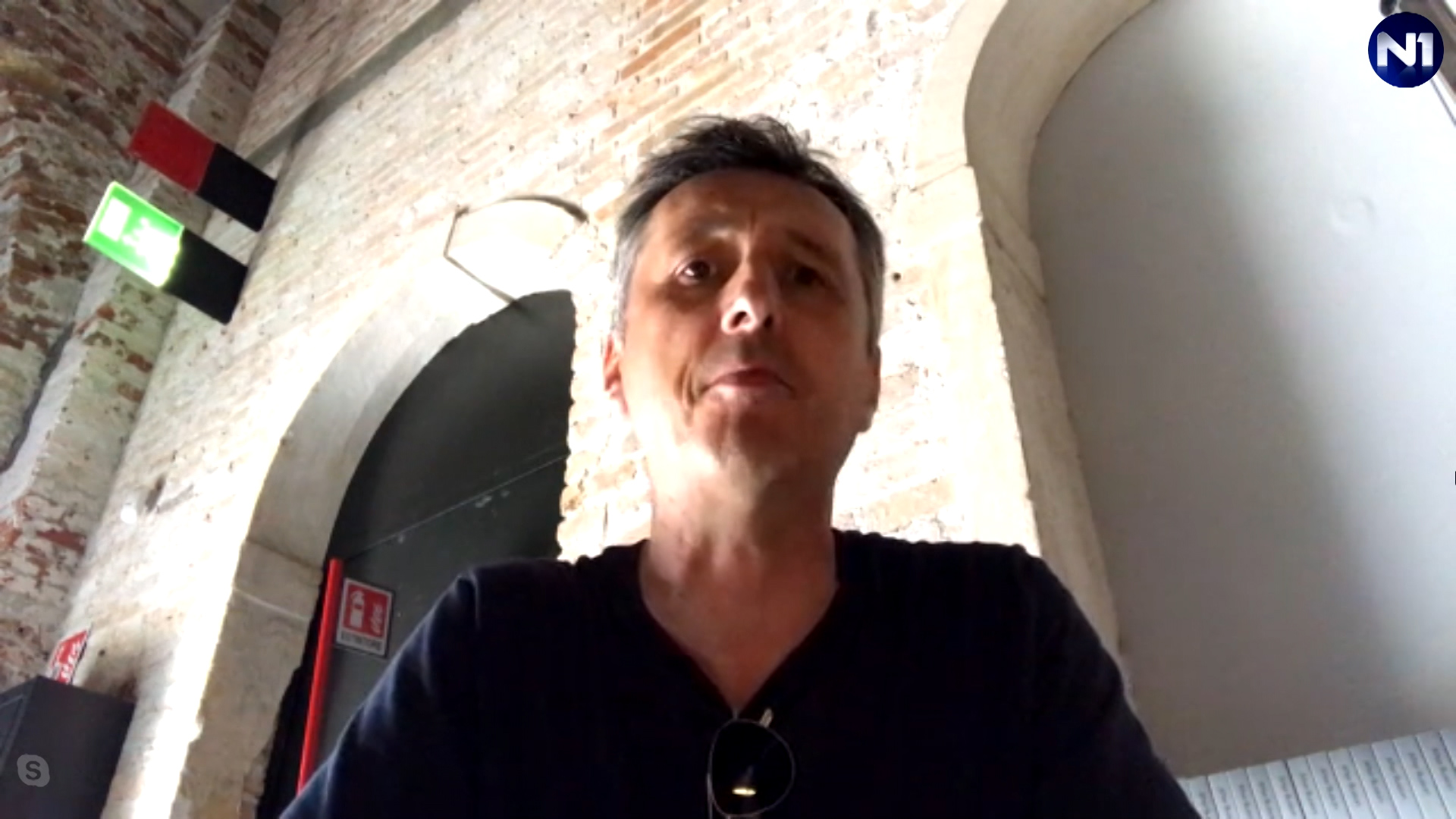 Sequence 01.00_04_33_13.Still004