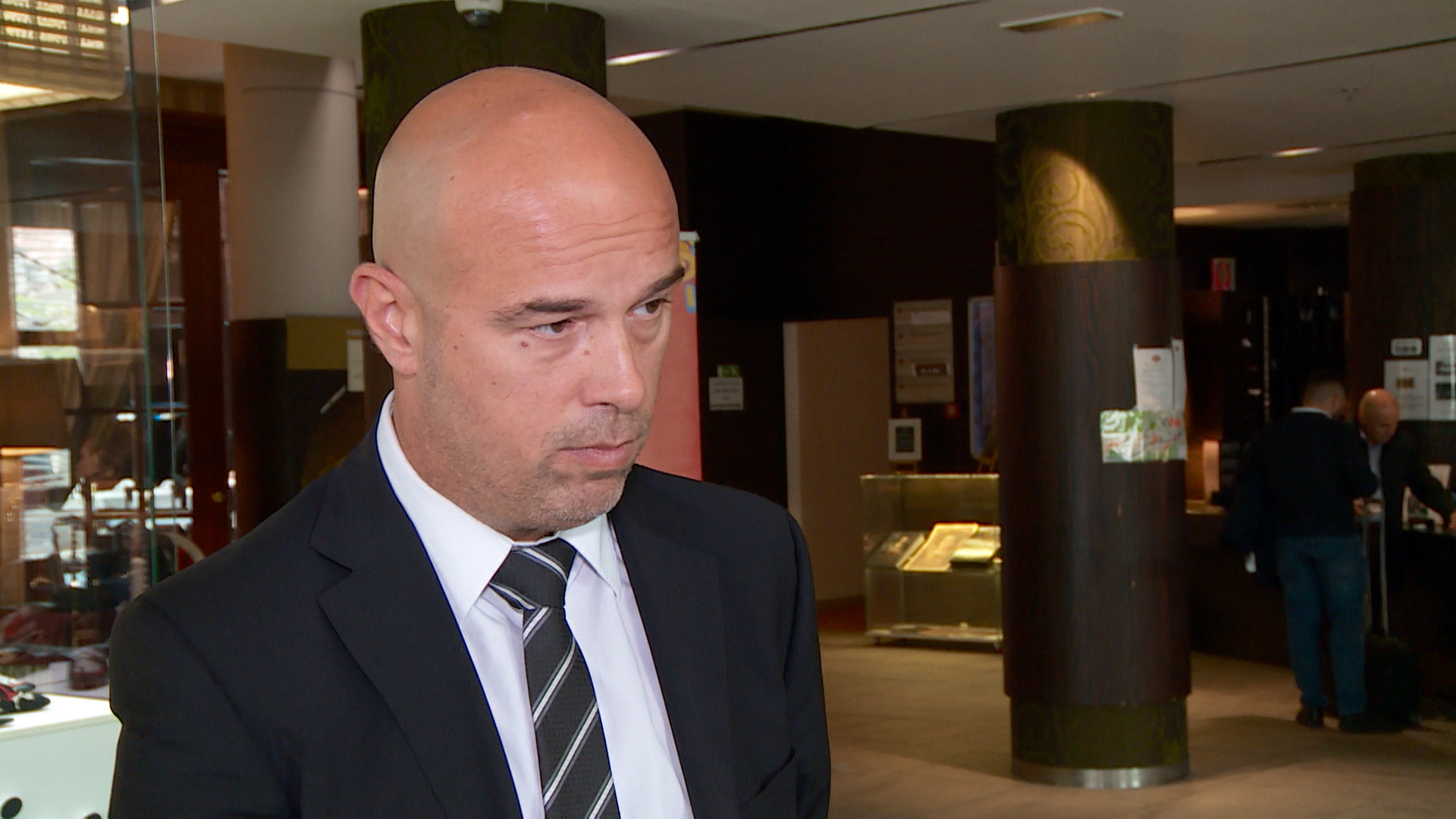 Sequence 01.00_05_30_07.Still001