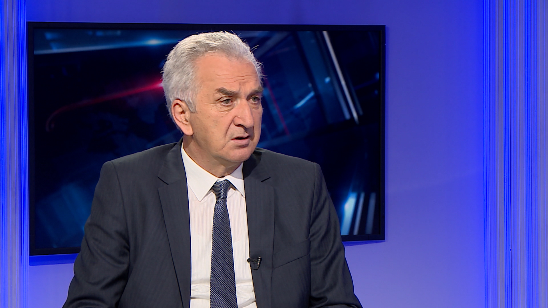 Sequence 01.00_07_10_07.Still004