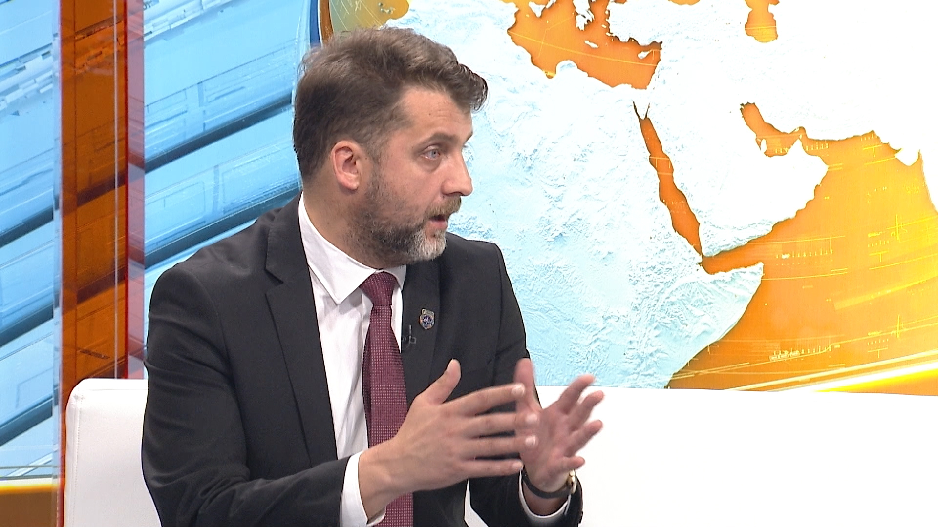 Sequence 01.00_12_26_11.Still001