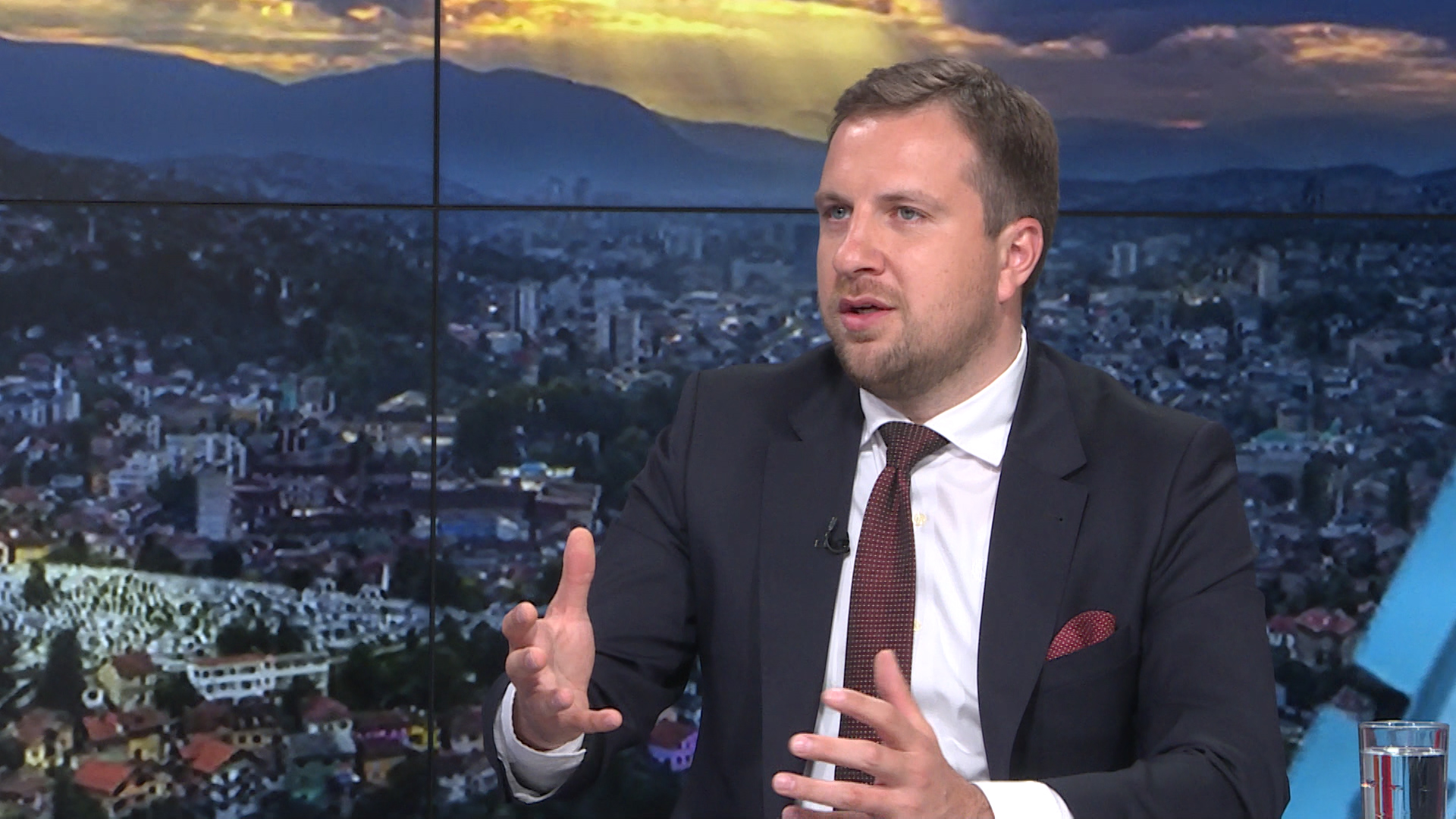 Sequence 01.Still002