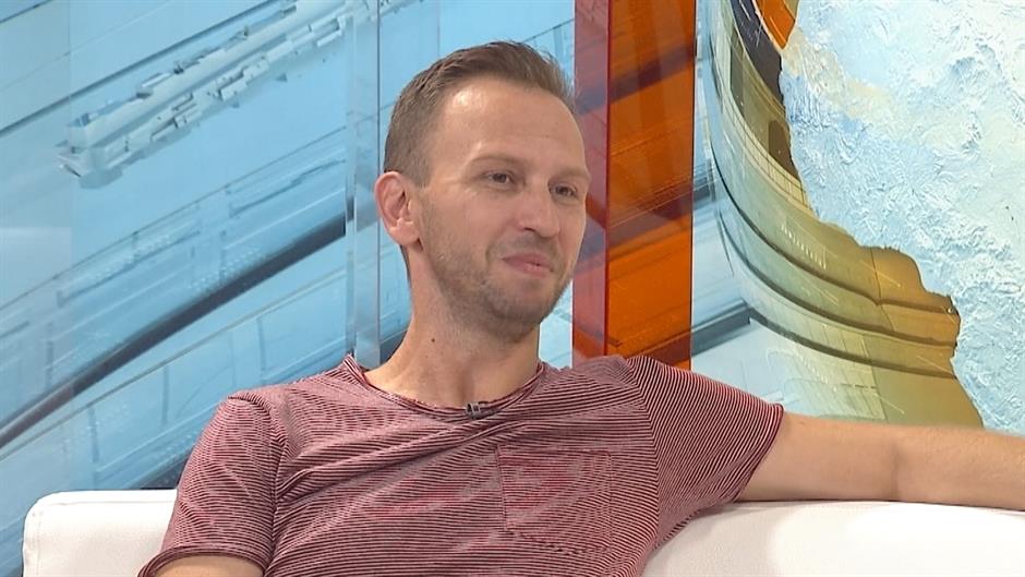 Sequence 01.Still004