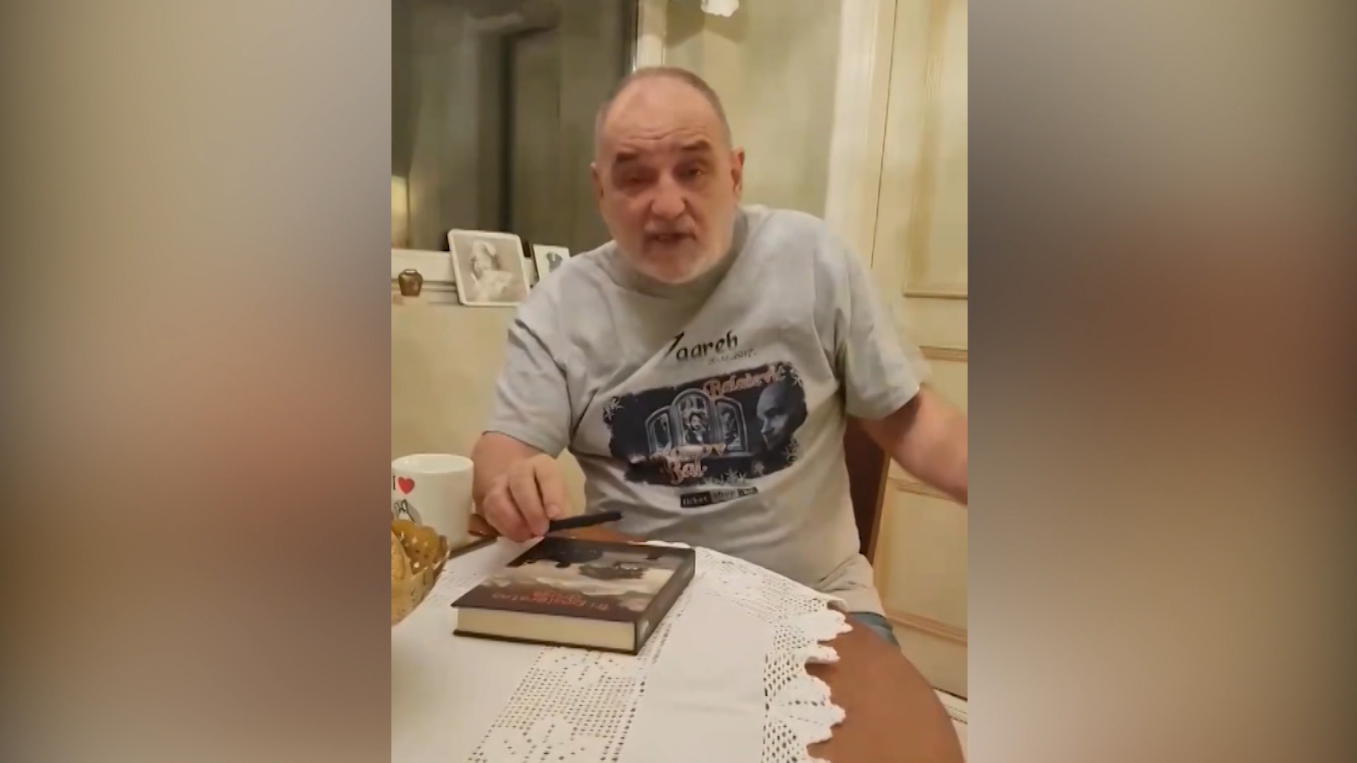 Sequence 01.Still004