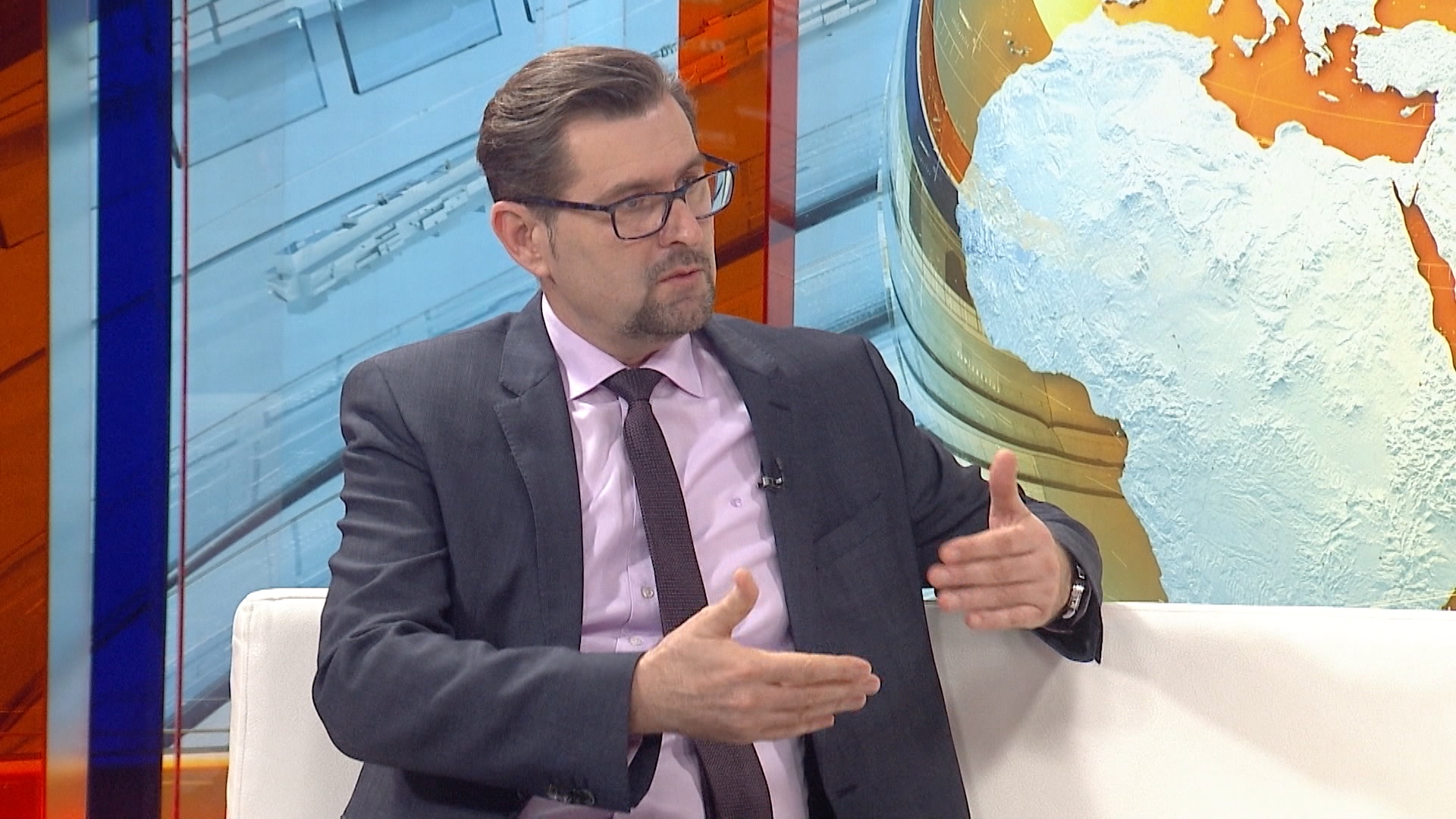 Sequence 01.Still004