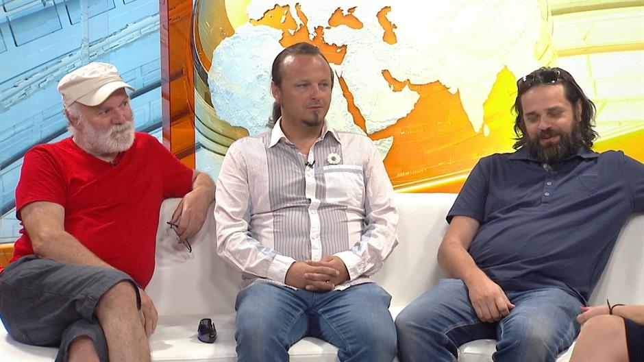 Sequence 01.Still005