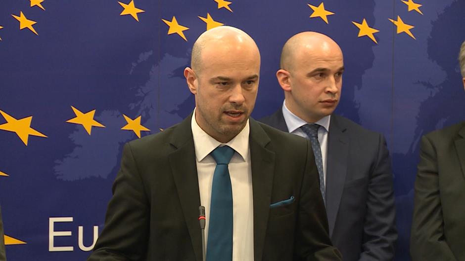 Sequence 01.Still008