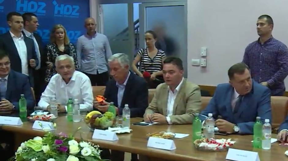 Sequence 01.Still009