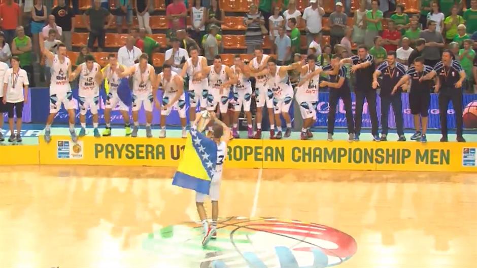 Sequence 01.Still009