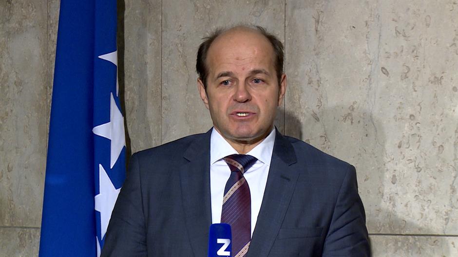 Sequence 01.Still010