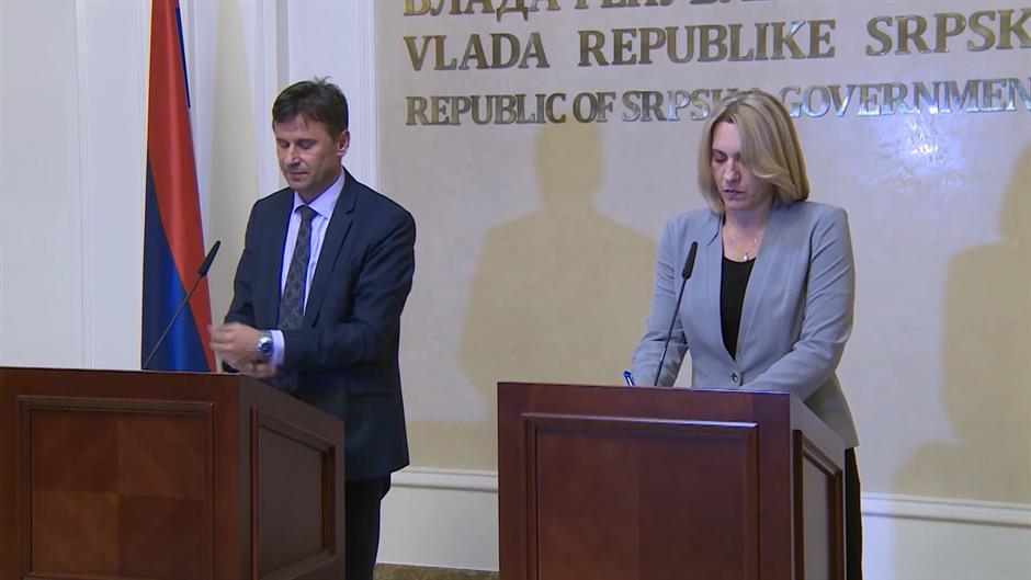 Sequence 01.Still022