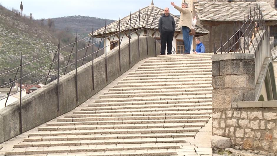 Sequence 01.Still041