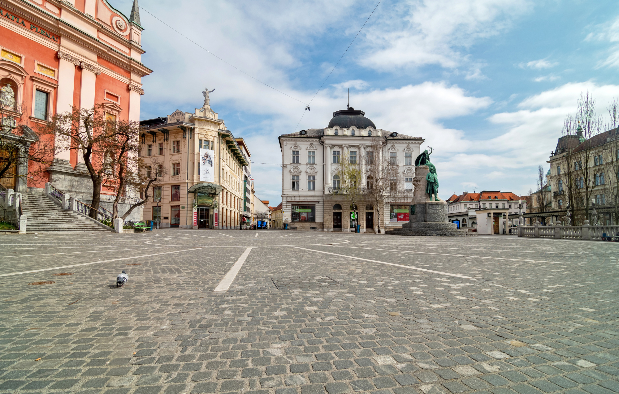 shutterstock_1681301737(1)